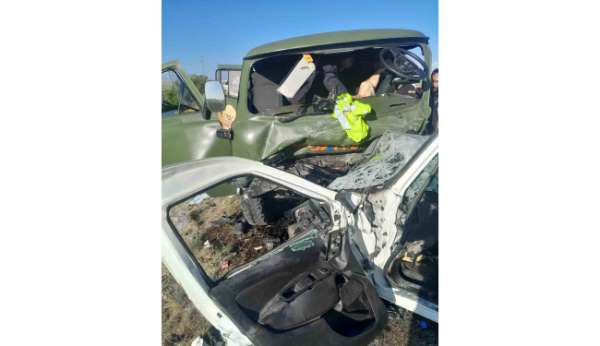 Bayburt'ta trafik kazası: 2 ölü, 6 yaralı