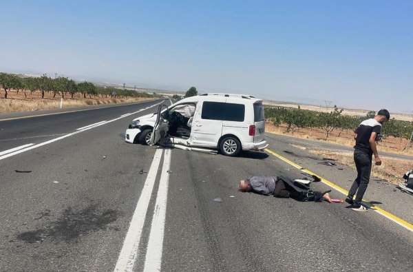 Şanlıurfa'da trafik kazası: 1'i ağır, 2 yaralı