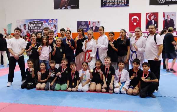 Alaşehirli karateciler Ege'yi fethetti