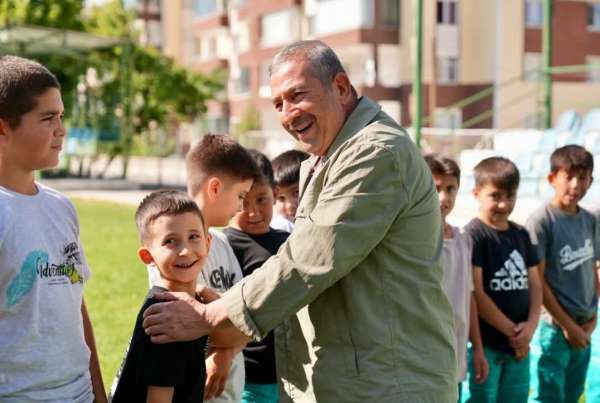 Darende'de genç sporculara belediyeden destek