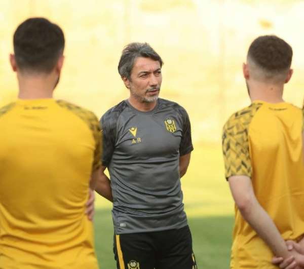 Yeni Malatyaspor'da teknik adam arayışları sürüyor 