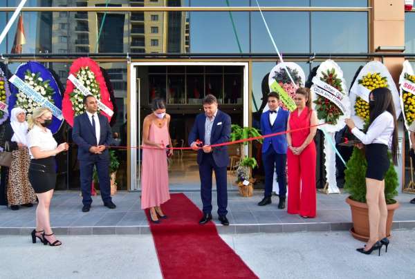 Kanada'nın ilk Türk Holdingi, Ankara'da İhracat Odaklı Mobilya Showroomu açtı