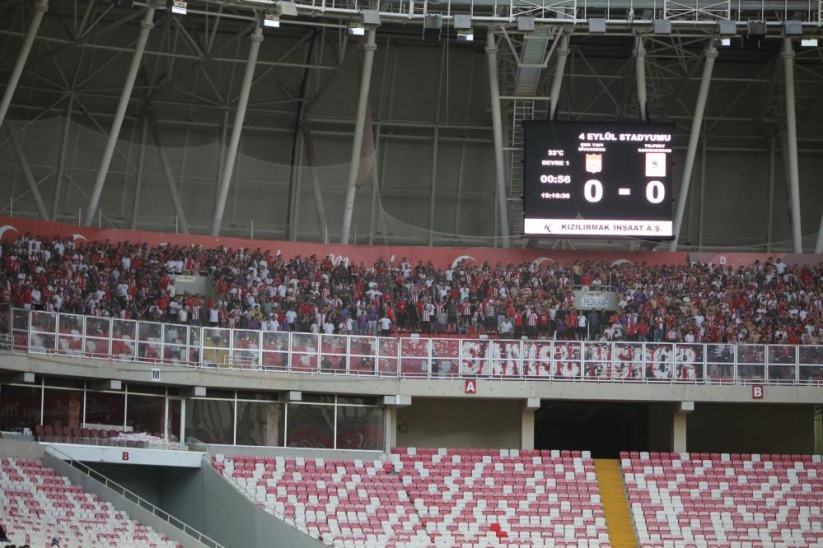 Samsunspor taraftarları takımını yalnız bırakmadı