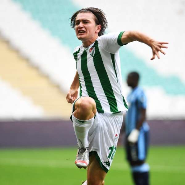 Bursasporlu futbolcu Ali Akman: 'Umutlarınızı diri tutun'