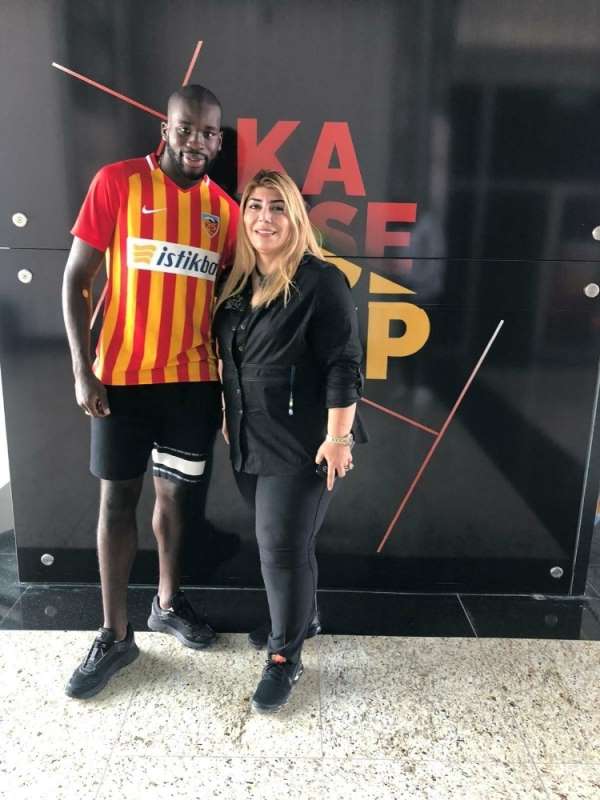 Kayserispor Kanga'yı transfer etti