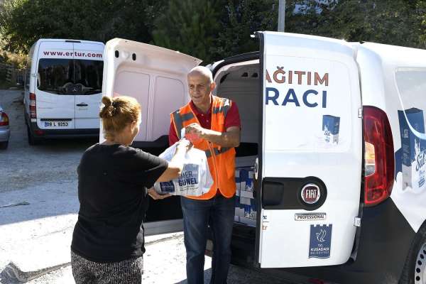 Kuşadası Belediyesi çocuklar için 6 ayda 41 bin 456 litre süt desteği sağladı