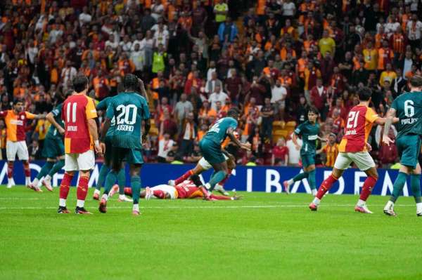 Trendyol Süper Lig: Galatasaray: 0 - Kocaelispor: 0