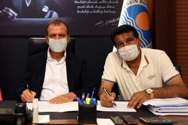 Mersin Büyükşehir Belediyesi, bin 80 işçiyi kapsayan toplu sözleşmeyi imzaladı 