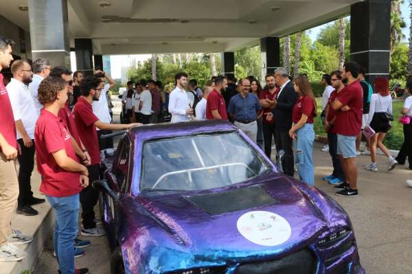 Otomotiv Distribütörleri Derneği Başkanı Bozkurt, Akdeniz Üniversitesi öğrencileriyle buluştu