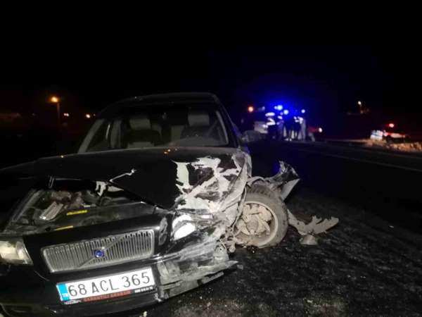 Aksaray'da 5 araçlı zincirleme kaza: 3 yaralı