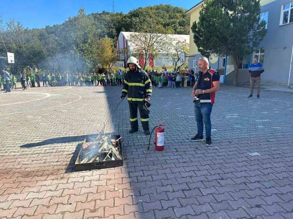 Türkeli'deki okullarda yangın tatbikatı