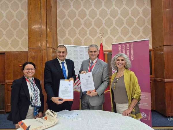 Anadolu Üniversitesi '5. Türk-Arap Üniversiteleri Kongresi'nde uluslararası iş birliklerini güçlendirdi