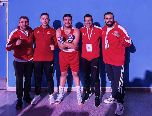 Atatürk Üniversiteli milli sporcu Doğukan Demirceylan'dan Avrupa ikinciliği gururu