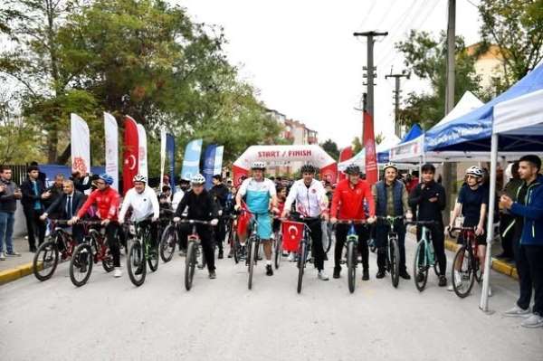 Balıkesir'de 'Amatör Spor Haftası' spor severleri bir araya getirdi