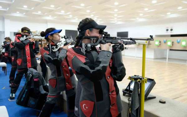 Erzincan'da atıcılık il birinciliği müsabakaları yapıldı