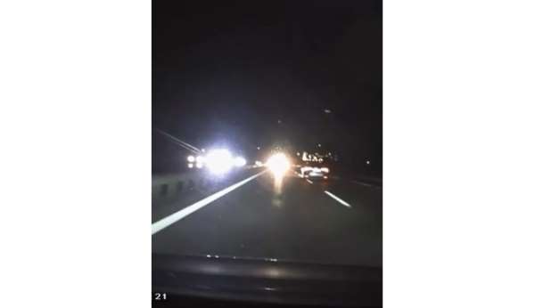 Otobanda tersten gelen otomobil kazaya davetiye çıkardı