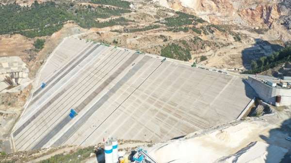 Mersin Pamukluk Barajının ön yüz beton imalatlarına başlandı 