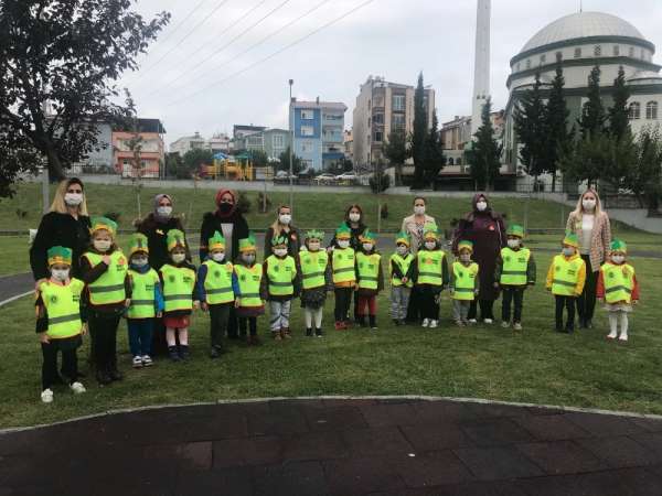 Minik bahçıvanlar fidan dikti