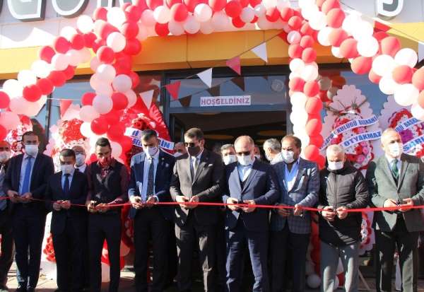 Uğur Çiftçi Spor Kompleksi açıldı