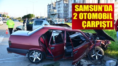 Samsun'da 2 otomobil çarpıştı