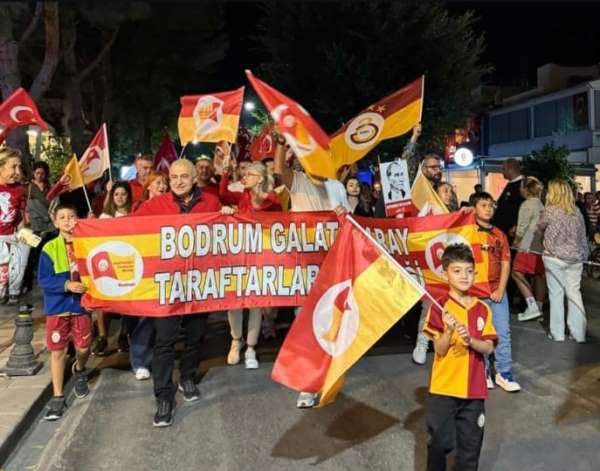 Hayranı olduğu Galatasaray'ın ilk kez maçını izlemeye giderken kazada ölen 9 yaşındaki Yiğit'in organları bağı