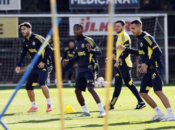 Fenerbahçe'de Rizespor mesaisi devam etti
