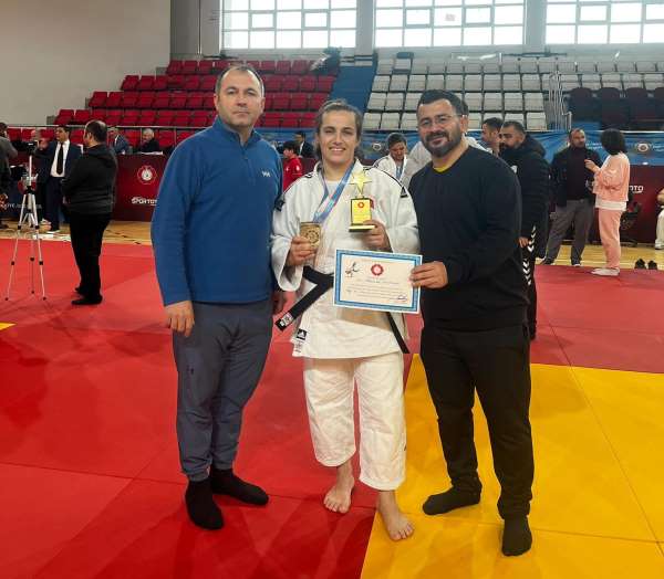 Manisalı Judocu Yadigar Talayhan, Olimpiyatlar için Japonya'da