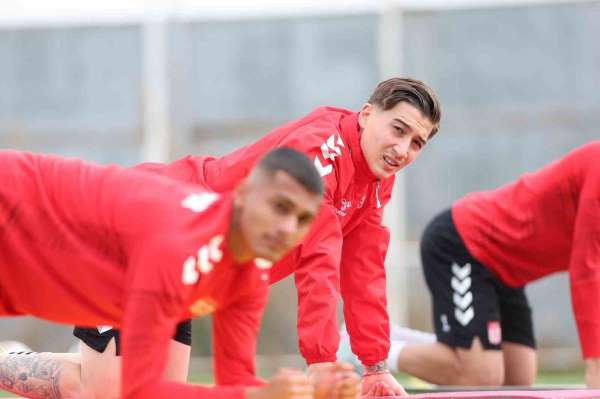 Sivasspor'da, Esenler Erokspor maçı hazırlıkları sürüyor