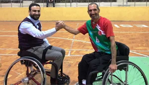 ASKON Diyarbakır Şube Başkanı Nasıranlı, engelli sporcuların sorunların dinledi 