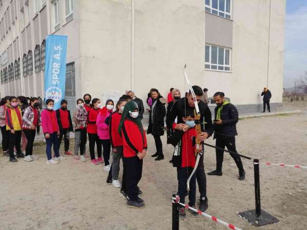 ERÜ Spor Bilimleri'nden İncesu'da 'Spor Hayattır' Etkinliği