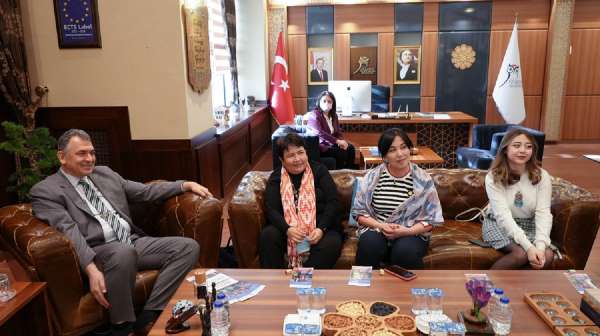 Prof. Dr. Laylo Raupova: 'KBÜ Özbekistan'da tanınan en meşhur üniversitelerden'