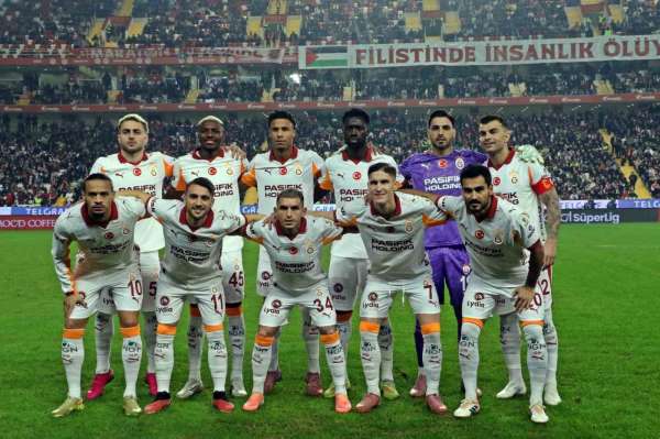 Galatasaray'da 2 değişiklik