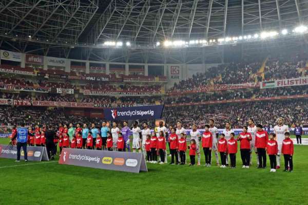 Trendyol Süper Lig: Antalyaspor: 0 - Galatasaray: 2