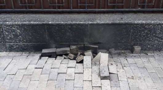 Kiev'deki Rus Büyükelçiliği yakınında patlama 