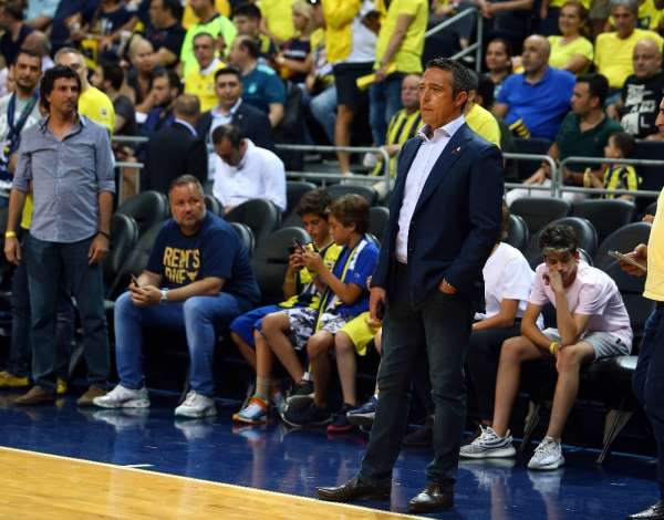 Tahincioğlu Basketbol Süper Ligi: Fenerbahçe Beko: 57 - Anadolu Efes: 74 