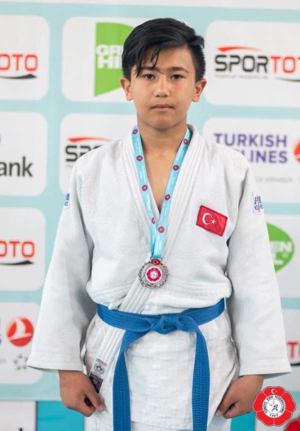Salihlili 2 judocuya Balkan Şampiyonası'nda milli görev 