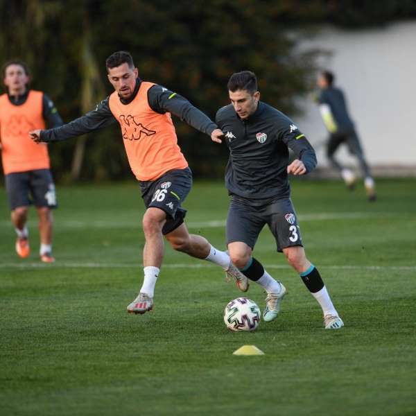 Bursaspor, Antalya kampında taktik çalıştı
