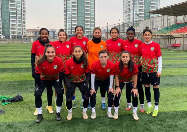 Amed Spor Kadın Futbol Takımı, hükmen galibiyet ile yoluna devam etti