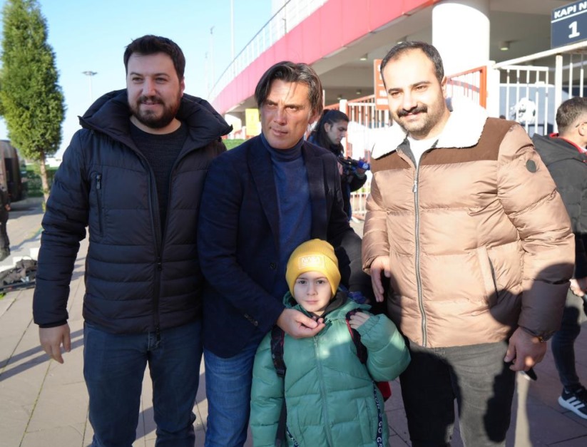 A Milli Futbol Takımı Teknik Direktörü Montella Samsun'da temaslarda bulundu