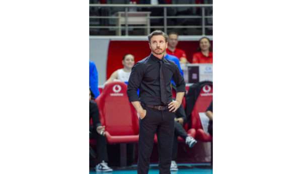 Alper Hamurcu: 'Elimizdeki oyunculardan memnunum, transfer yapmayacağız'