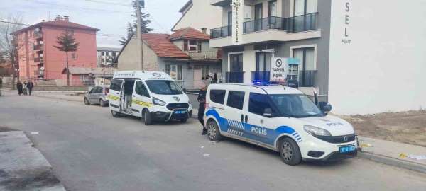 Isparta'da bıçaklı kavga: 1'i ağır 4 yaralı