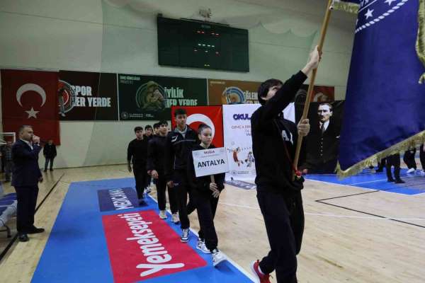 Muğla'da 250 sporcunun katıldığı grup birinciliği turnuvası başladı