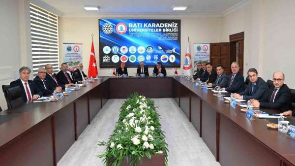 Rektör Kırışık, Batı Karadeniz Üniversiteler Birliği dönem toplantısına katıldı