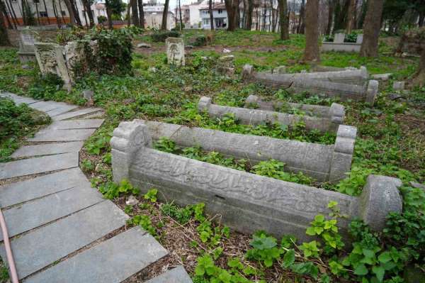 Samsun'un tarihi mezarları gün yüzüne çıkarılıyor