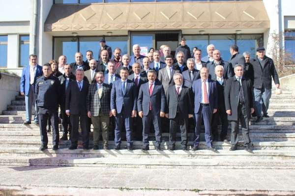 Çarşamba'da organik gübre dağıtımı