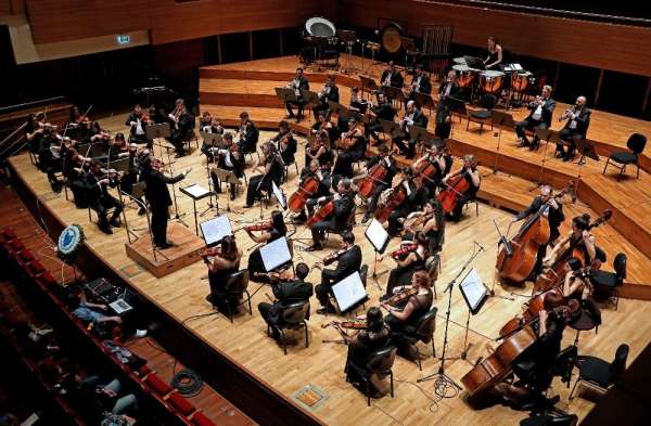 Yaşar Üniversitesi Senfoni Orkestrasından Sevgililer Günü konseri 