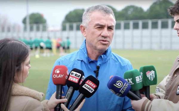 Bursaspor Teknik Direktörü Ümit Şengül: 'Ligin son maçına kadar savaşacağız'