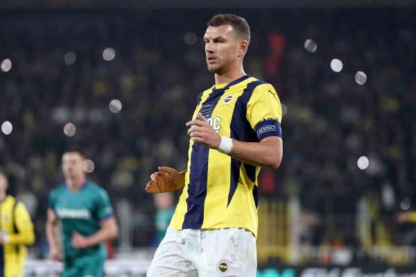 Edin Dzeko'nun elinde kırık tespit edildi