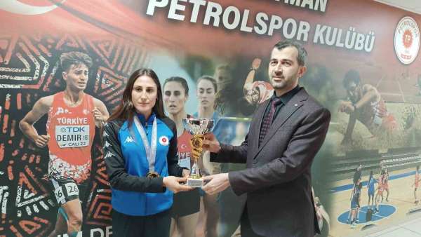 İtalya'da şampiyon olan Batmanlı atlet Ruken: '4 ay boyunca disiplinli bir şekilde çalışarak bu başarıya ulaşt