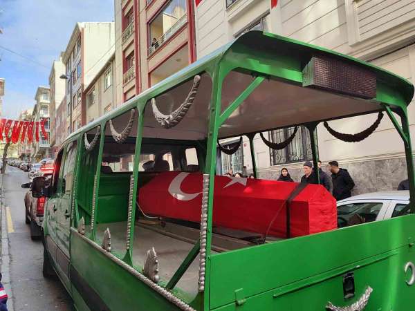 Şehit itfaiye eri Furkan Sayın için Bağcılar İtfaiye İstasyonu'nda tören düzenlendi